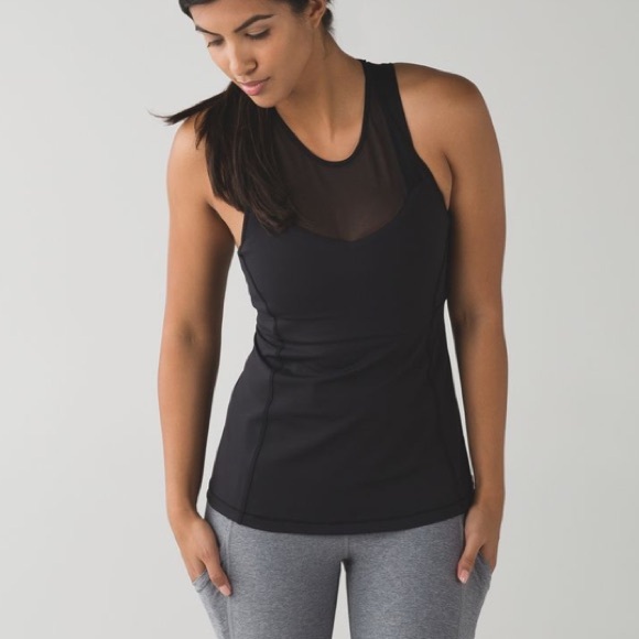 Lululemon Running in the city tank - Picture 3 of 5